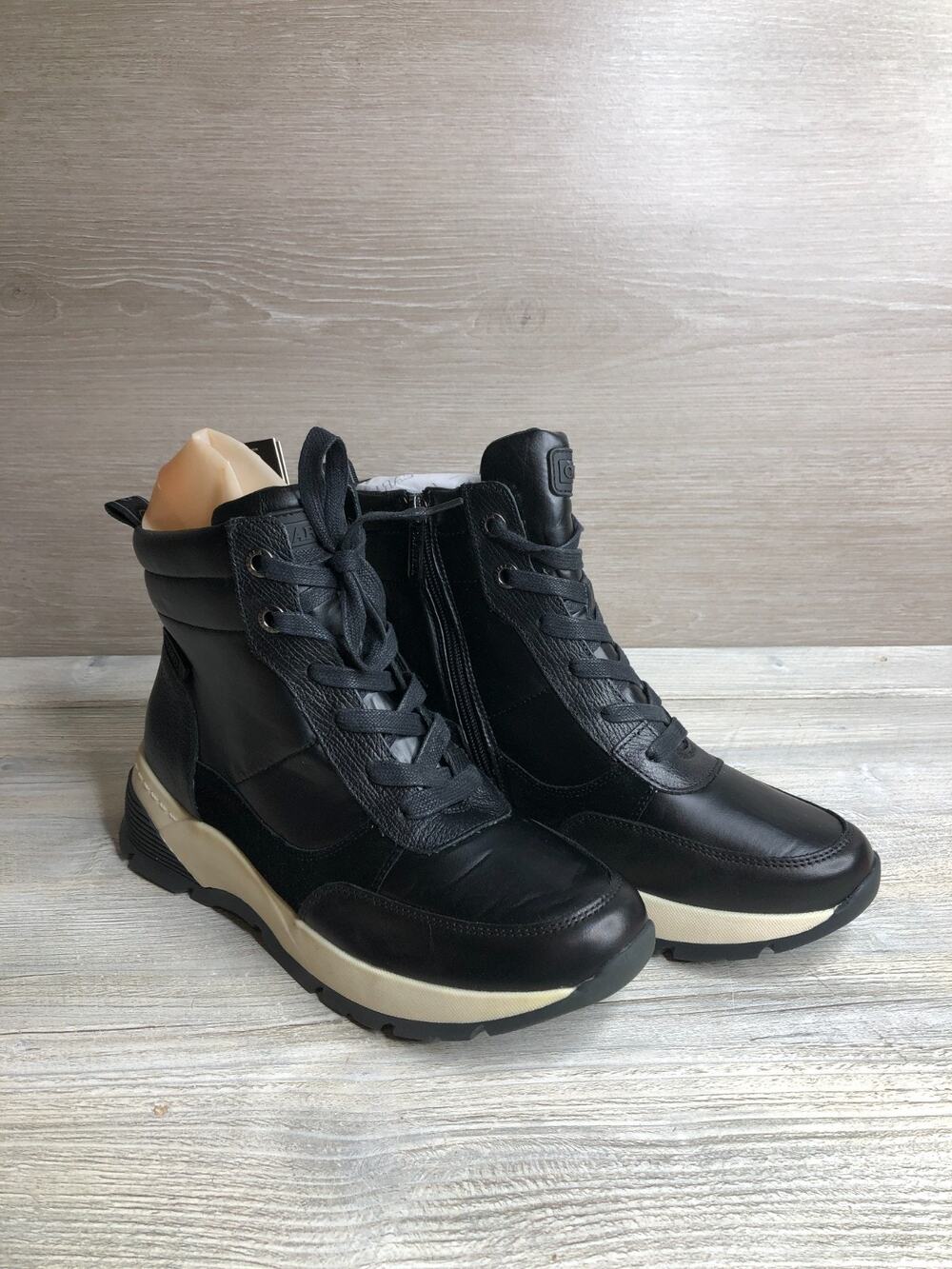 Carmela Women Black Casual Rugged Ankle Boots Size 9 US / 40 Eu